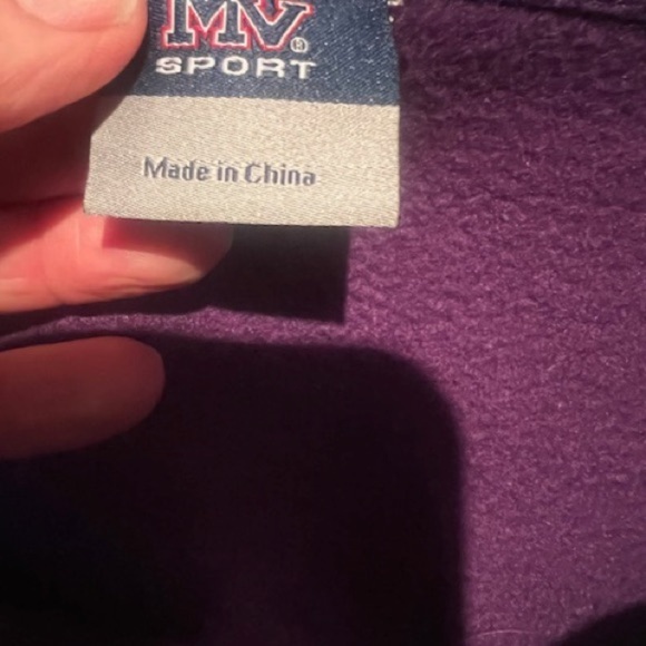 NYU Throw Blanket - Picture 3 of 5